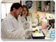 Doctors perform Alzheimer's research