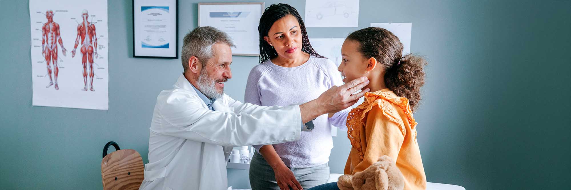 When to go to urgent care for a sore throat
