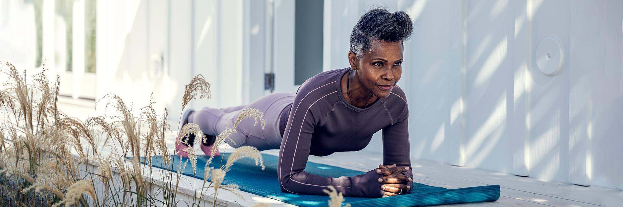 7 alternatives to knee replacement surgery TRIA blog